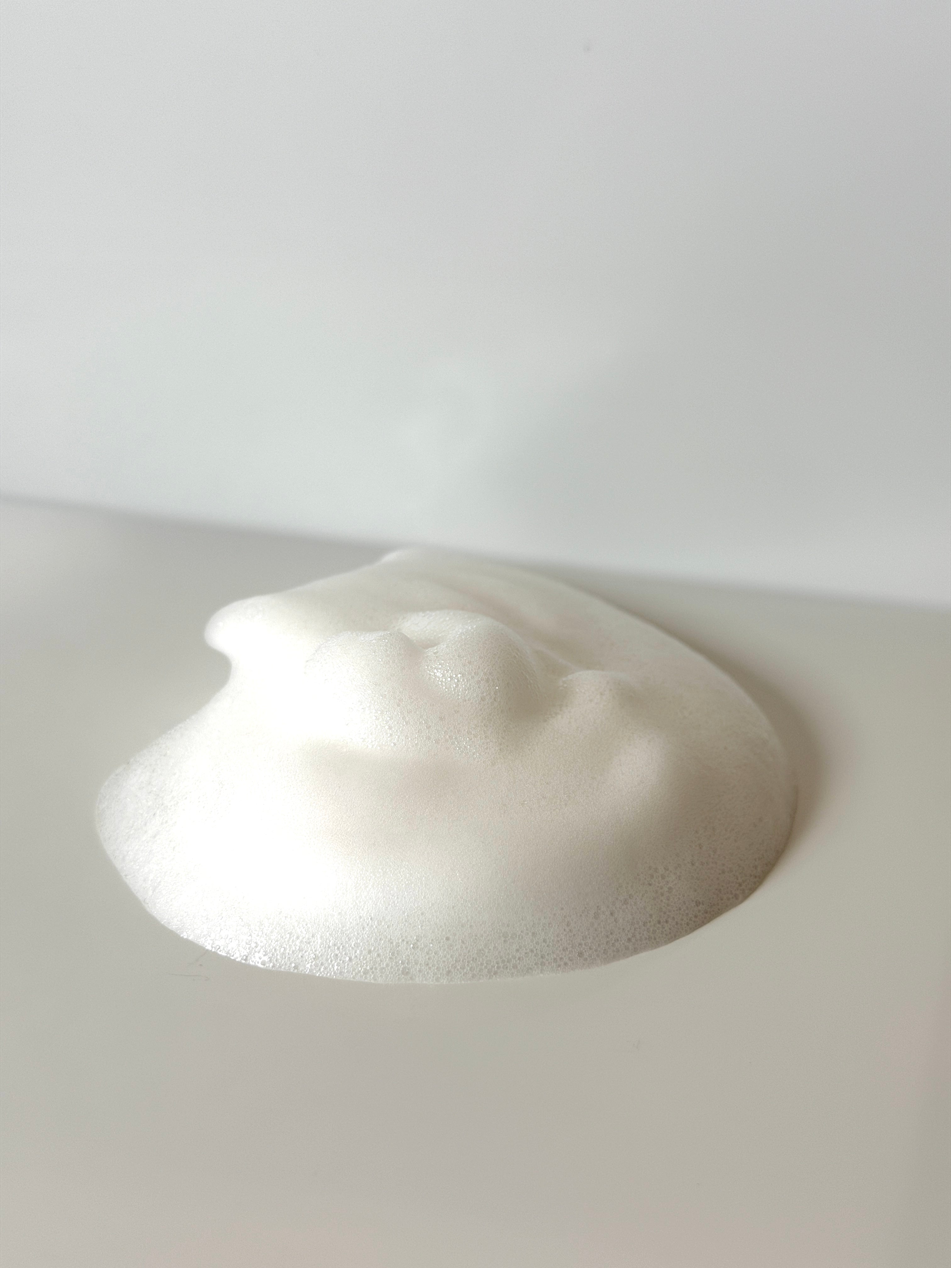 Mousse Nettoyante GLOWCLEAN –  Peau Douce & Éclat Naturel